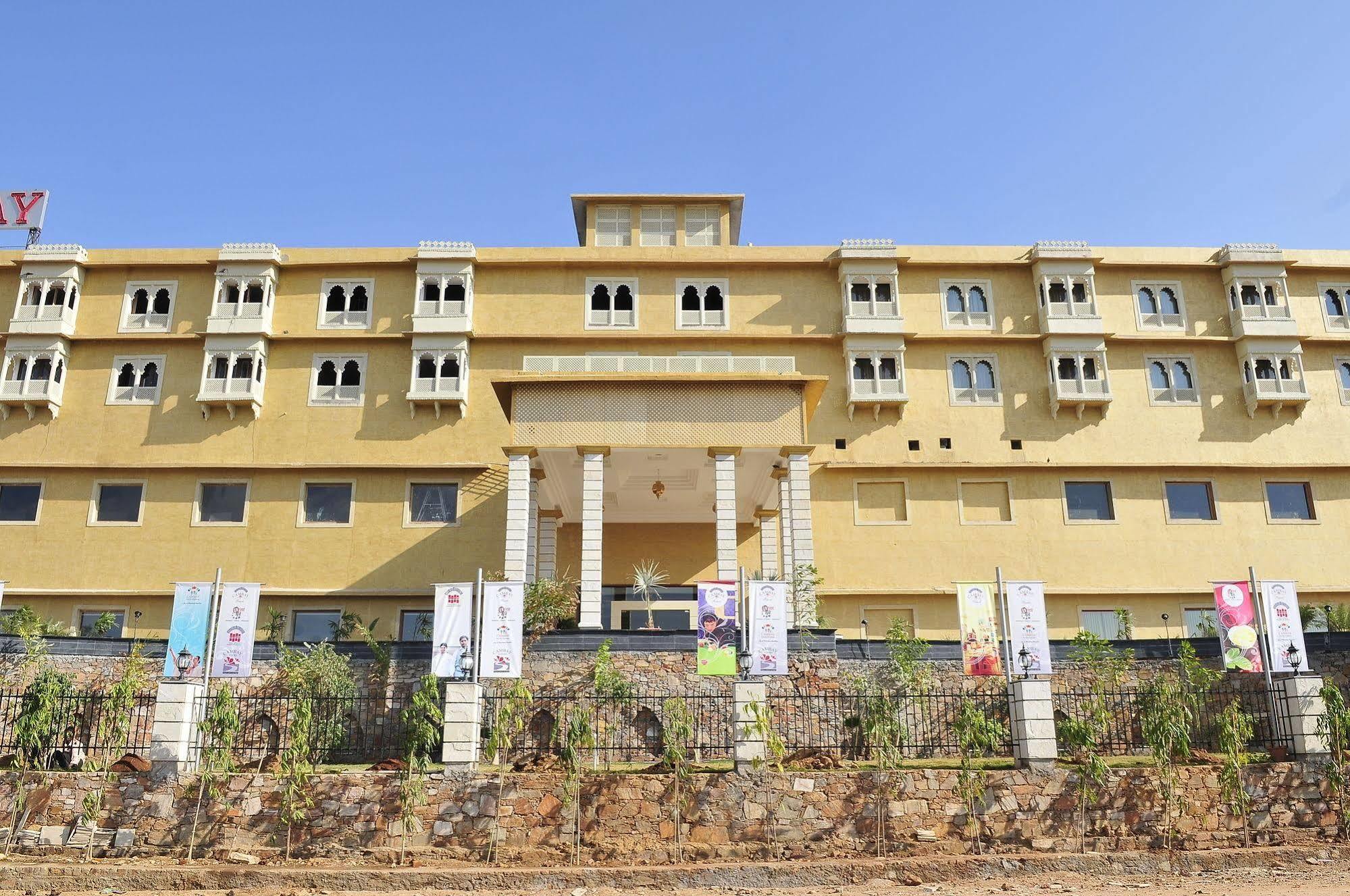 Cambay Resort, Udaipur Exterior foto